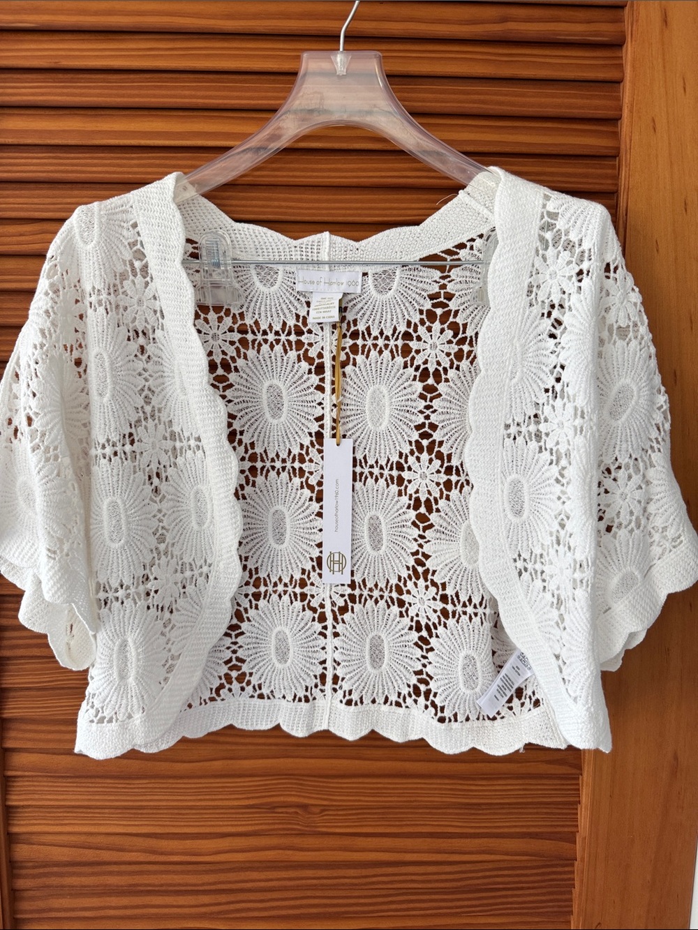 HOUSE OF HARLOW 1960 White Crochet Short Sleeve Open Cropped Cardigan Shrug